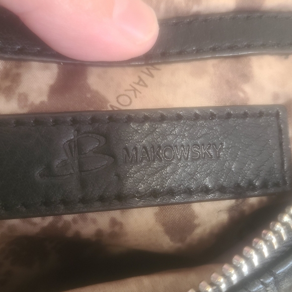 B. MAKOWSKY HANDBAG - Picture 11 of 12